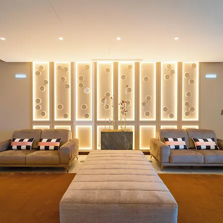 מלון Palacio Santa Catarina 4*