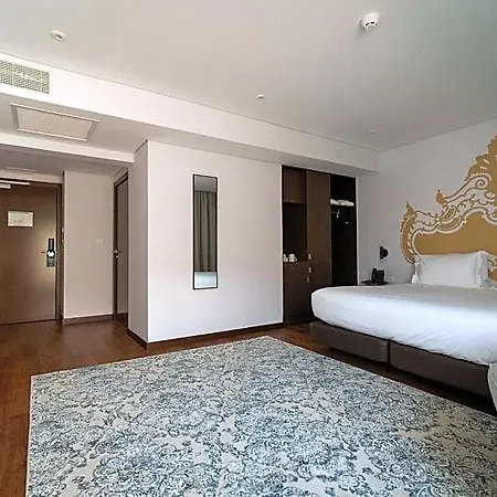 Hotell Palacio Santa Catarina 4*