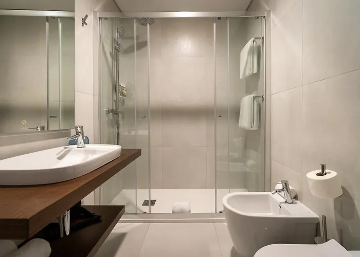 Palacio Santa Catarina فندق أنغرا دو إِراويزو