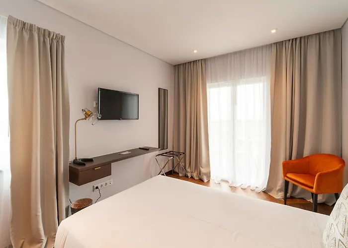 Palacio Santa Catarina أنغرا دو إِراويزو